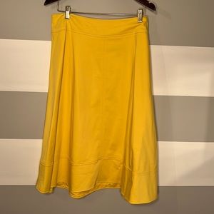 Ditch your sweatpants and spread some sunny office cheer in this adorable skirt!